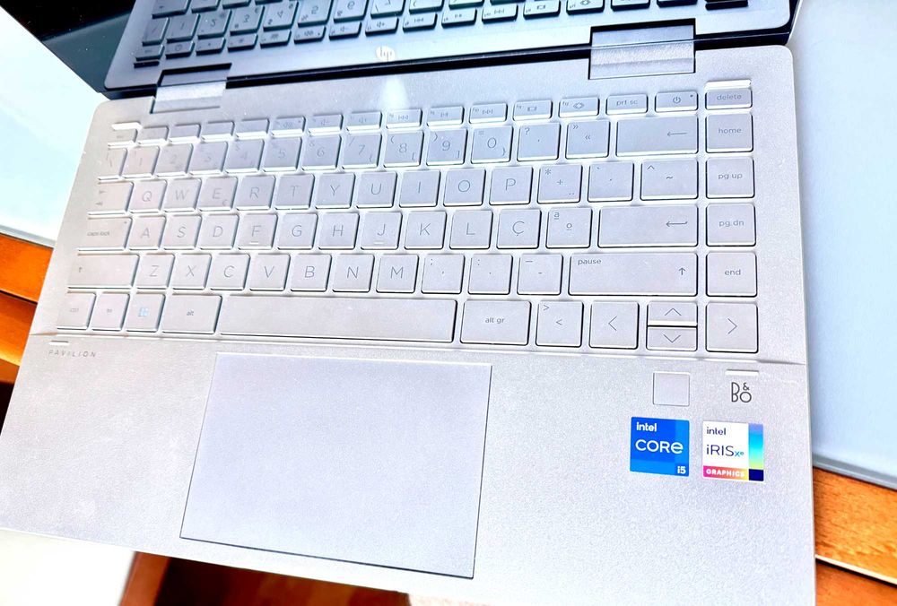 HP Pavilion X360 14" Touchscreen / i5-1335U with 10 Cores / 8 GB / 512 GB / Warranty until 202964283788195202124