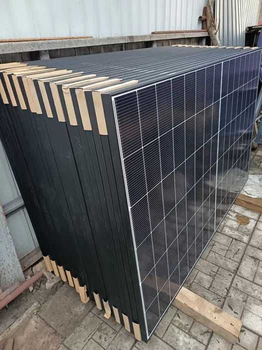 Сонячнi панелi Longi XI-MO X10 480, 615 та 650 Двосторонні, Jinko Solar 445  / 480 Black Frame / 485 - 490 Silver Frame та Ja Solar 630 Solax