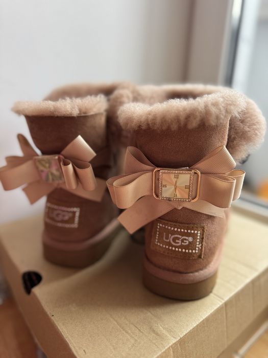 Ugg уггі жіночі рижі з бантиками по заду 37 р