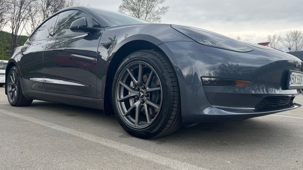 Тесла модел 3 LFP батарея 62 kw