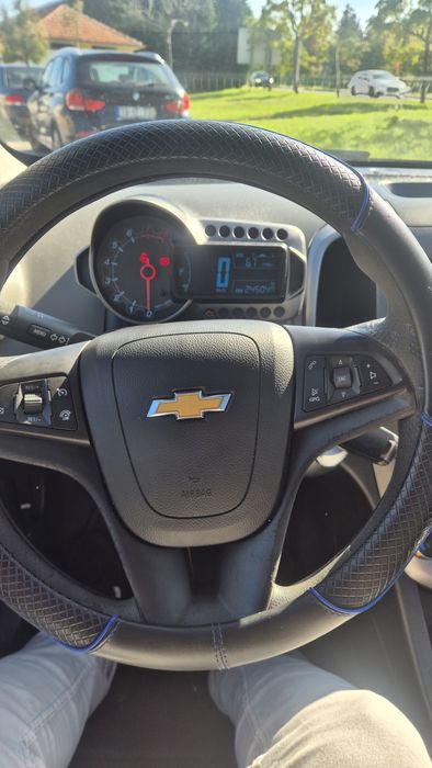 Chevrolet Aveo 1.2 LT (2011)