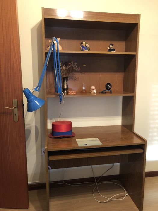 Escrivaninha, como nova