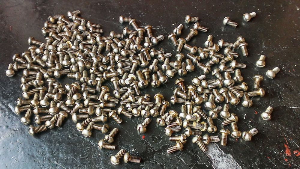 Винт,гайка,шайба М1,М1.2,М1.6,М2,М2.5,М3,М4,М5,М6-латунь,сталь