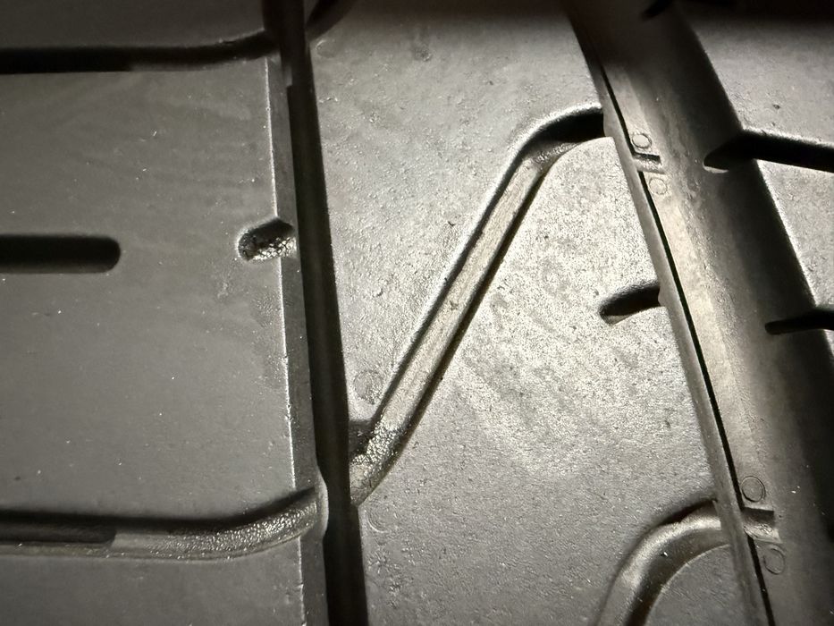 315/30 r22 Pirelli 2 шт.