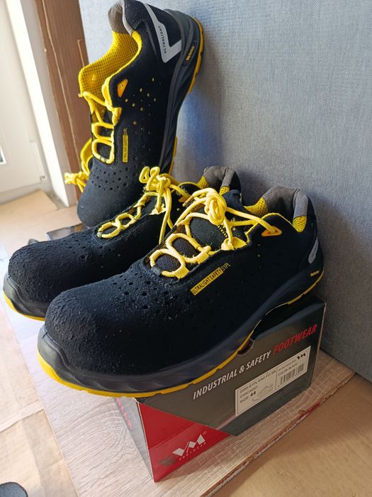 Buty firmy VW ochronne