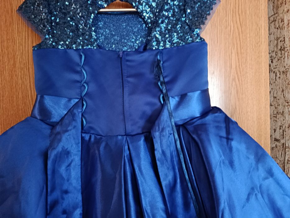 Бальне плаття для дівчинки