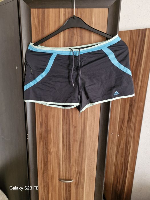 Spodenki krotkie damskie Adidas rozmiar M/L stan idealny