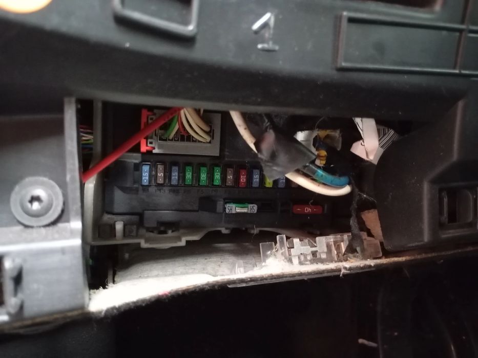 Caixa fusíveis / SAM / BSI DS DS3