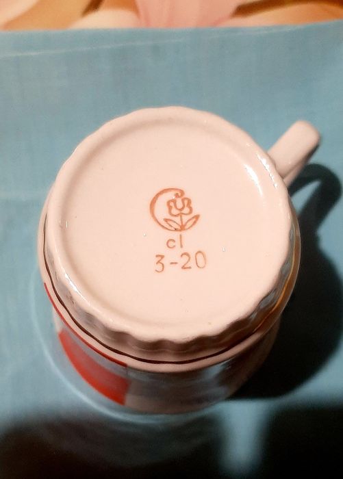 Продам вiнтажну чашку