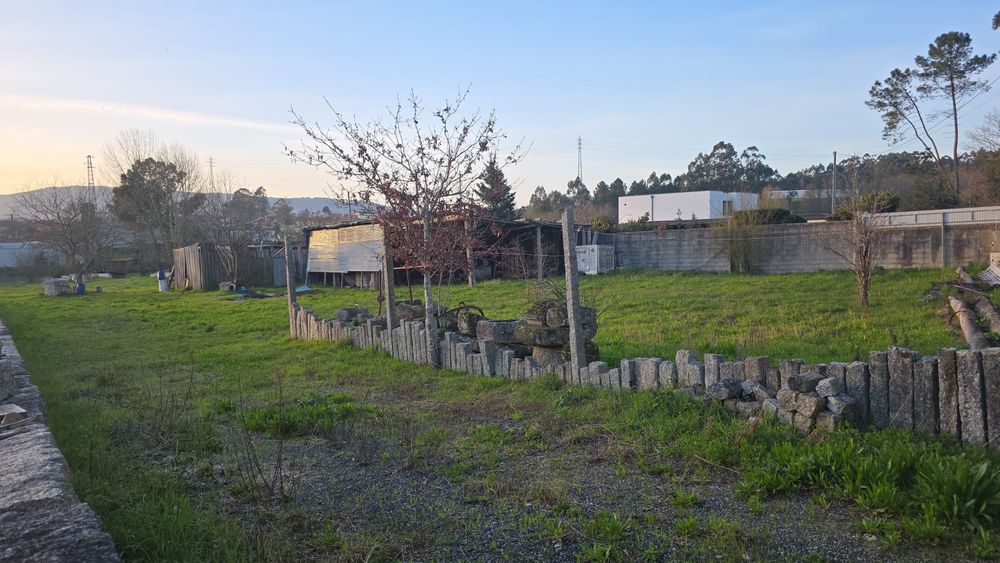 Lote casa movel,5 mil euros de entrada