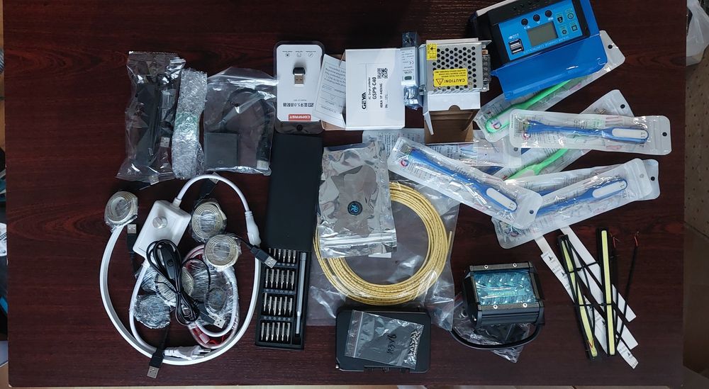 Taśmy led, lampy, artykuły elektryczne