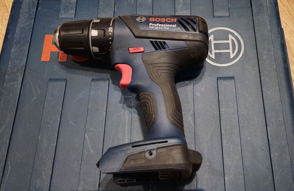 Шуруповерт Bosch GSR 18-2Li