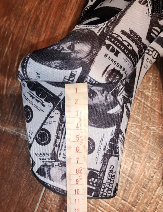 Продам сапоги стрипы