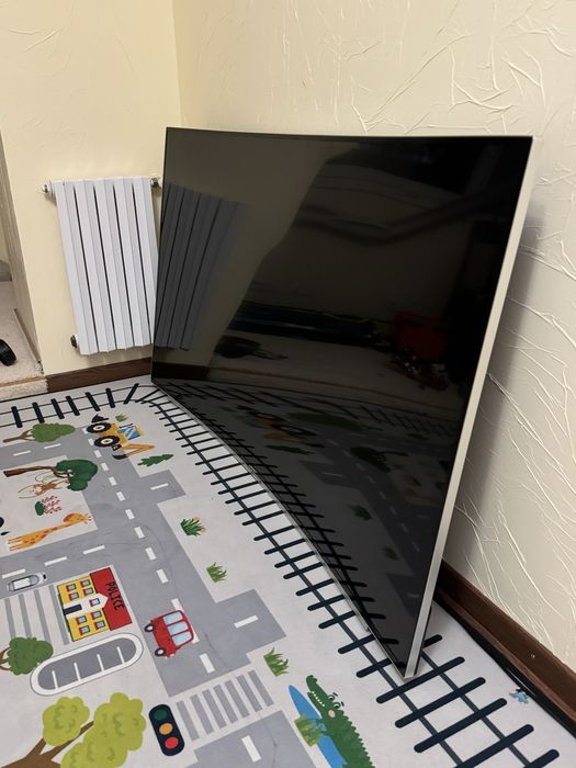 Продам телевизор Grundig!