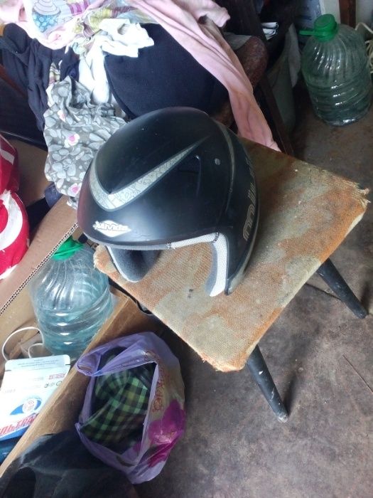 Шлем на скутер велосипедный100