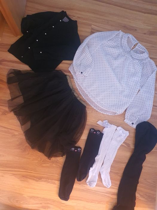 Strój na galowo, spódniczka, bluzka na apel