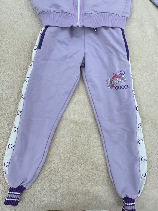 Костюм для дівчинки