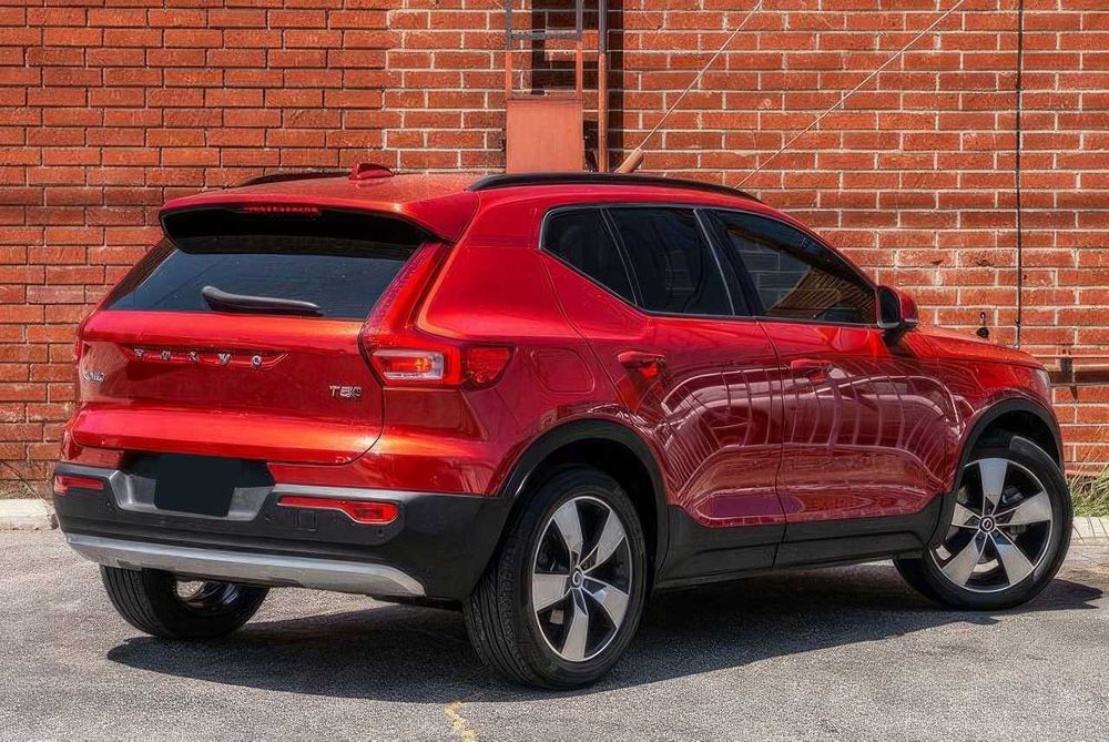 Volvo XC40 T5 Momentum      2019