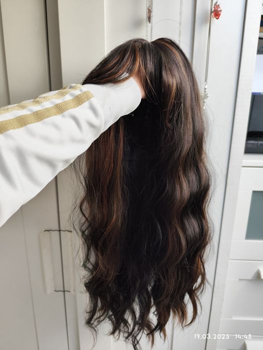 Peruka długa gęsta premium WIG brąz refleksy pasemka z grzywką grzywka