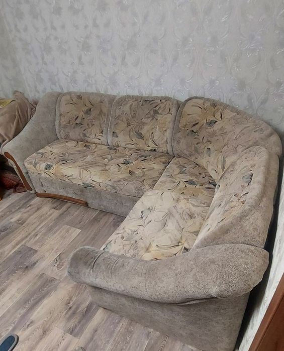 Продам угловой диван