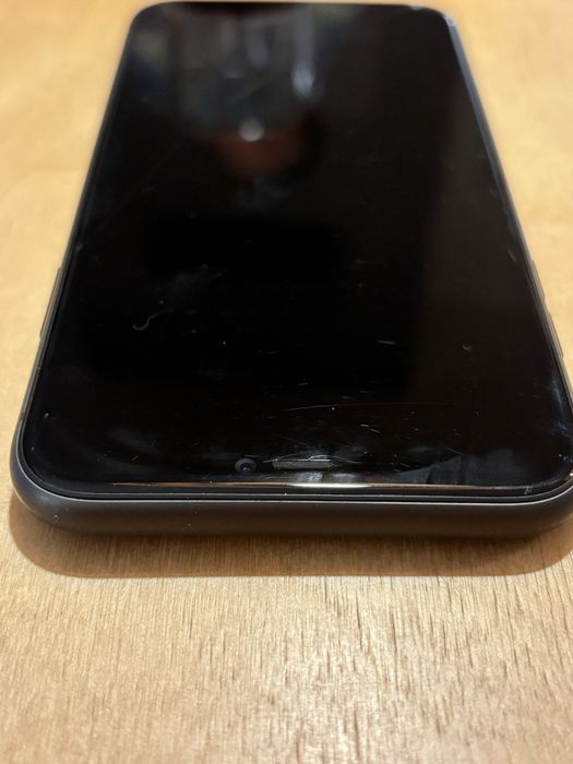 iPhone 11 64GB czarny