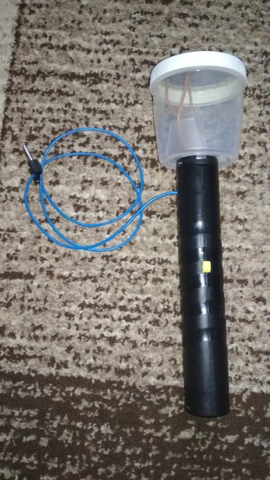 Флокатор для висадки статичної трави на діорамах