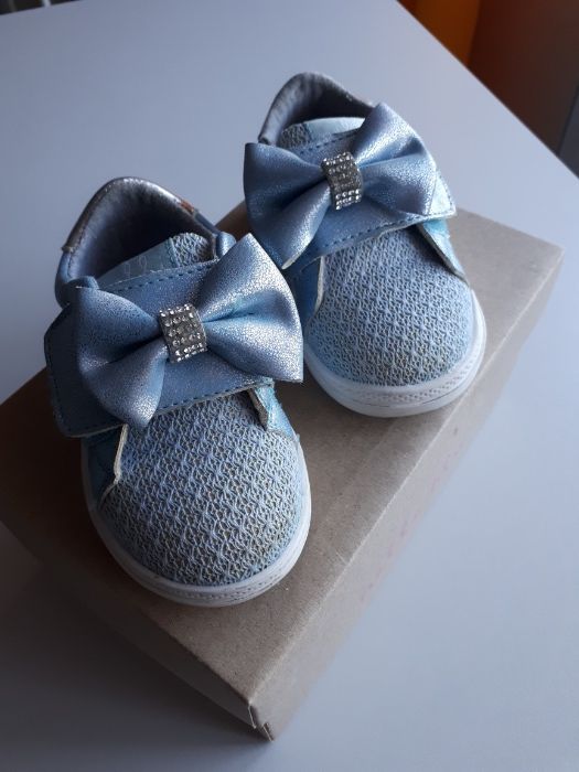 Sliczne buciki rozm 22