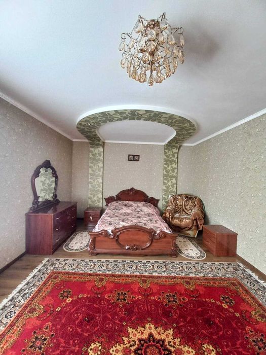 Продаж трьох кімнатної квартири по вул Асмолова площею 120 кв.м