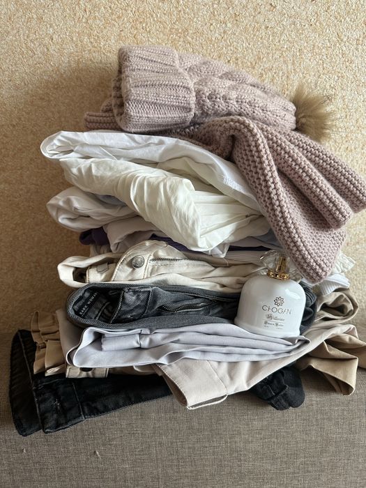 Жіночій одяг S , Брюки, джинси, шорти, сорочки, шапка, блузи