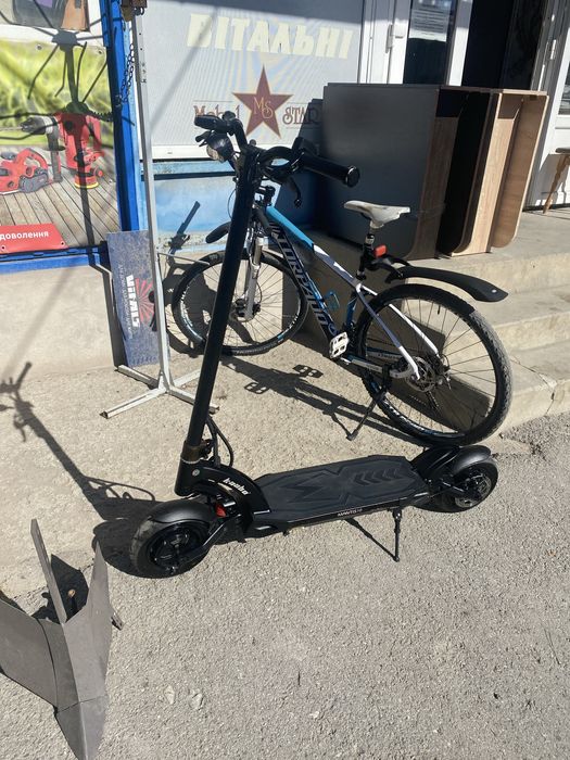 Продам єлектро самокат KAAbo Mantis
