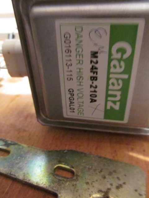 Мікрохвильова піч Erlenberg MG 1731 D по запчастинах