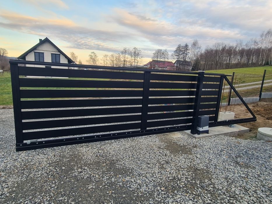 Bramy, furtki, ogrodzenia