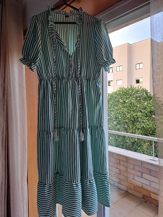 Vestido midi XL verse e branco