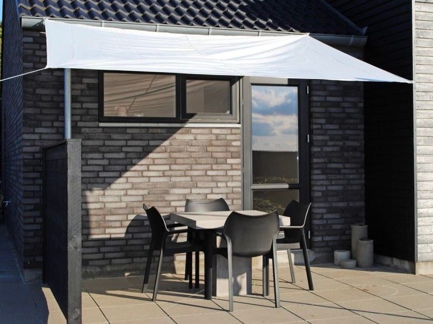 Osłona przeciwsłoneczna HOLD-AN S300xD300 z Jysk