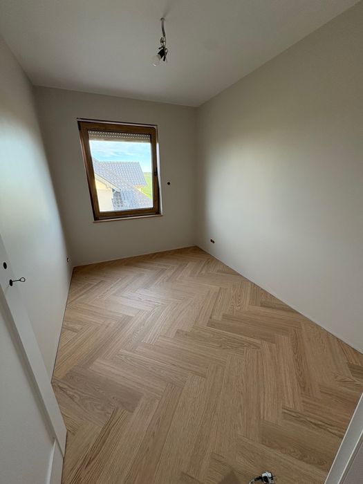 Nowe panele winylowe SPC Barlinek Next Step HB Dąb Kremowy – Jodełka