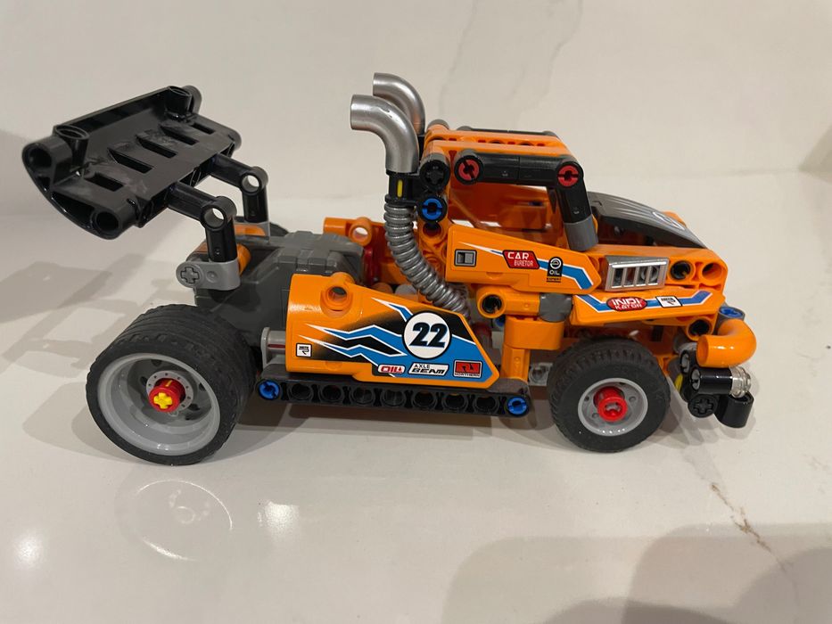 Lego 42104 ciężarówka wyścigowa