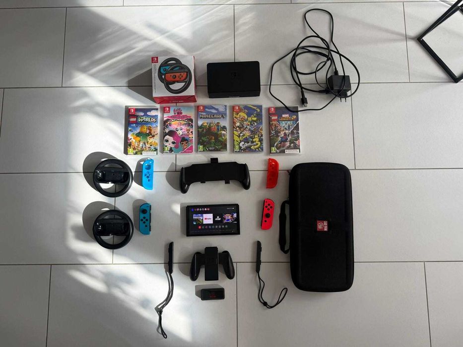 NINTENDO SWITCH OLED HEG-001 gry akcesoria