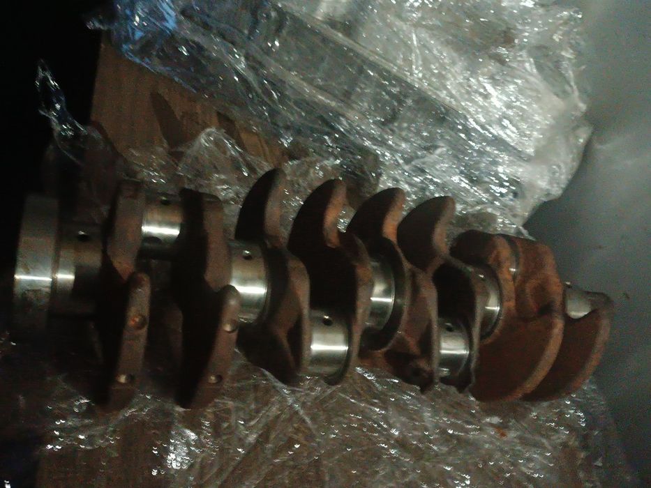 Блок  двигателя по запчастям 4G63 2.0 16 клапанов SOHC с 1 распредвало