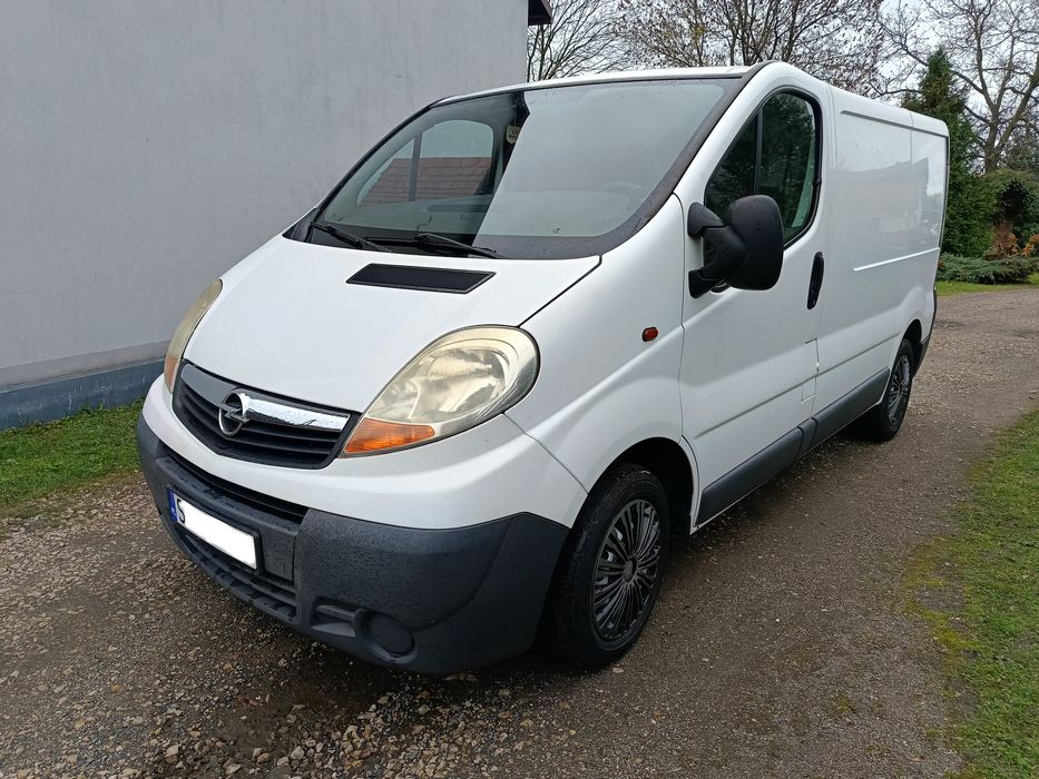Opel Vivaro lift 2007 klima stan bdb