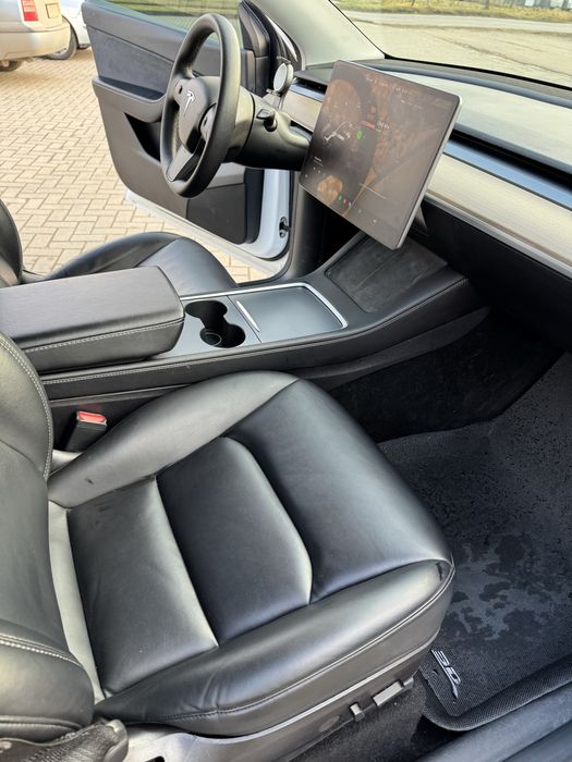 Tesla Model Y Long Range Dual Motor 82 кВт 2021