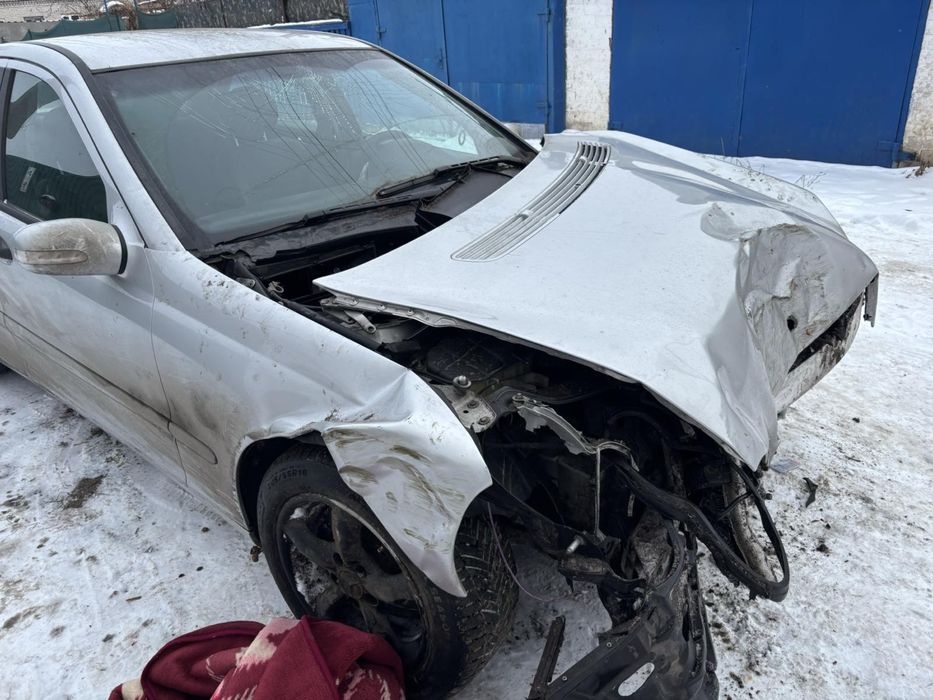 Розборка mercedes c-клас w203 2.2 дизель автомат