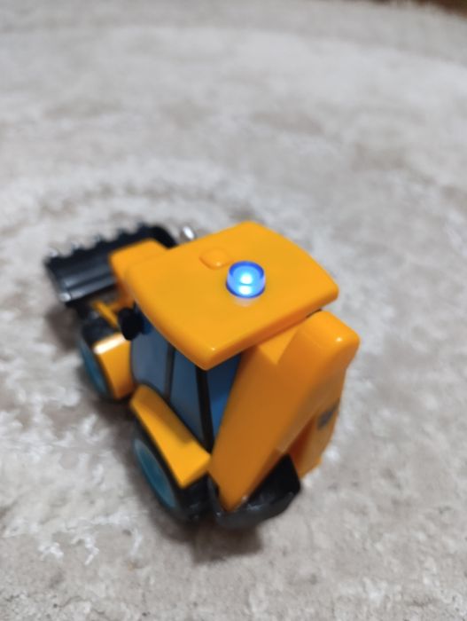 Трактор бульдозер