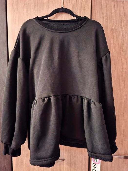 Bluza z falbanką