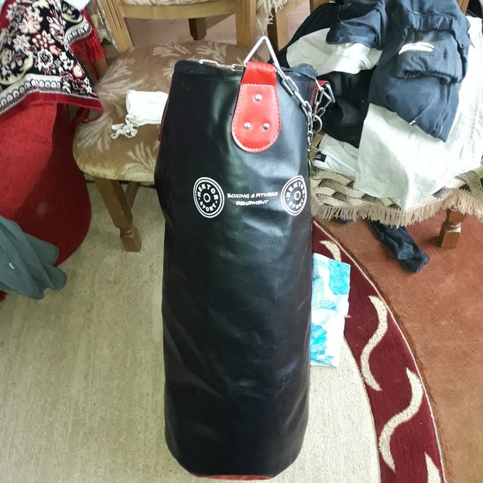 Продається  Боксерська груша