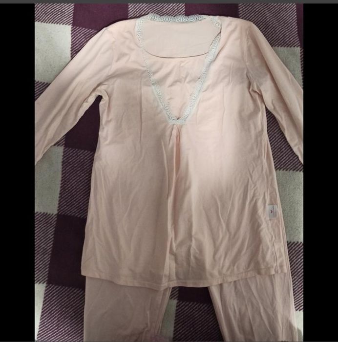 Одяг для вагітних та годування