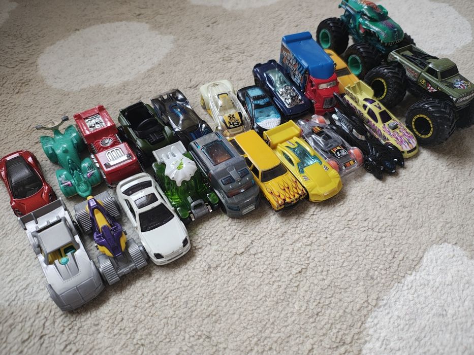 Zestaw hot wheels