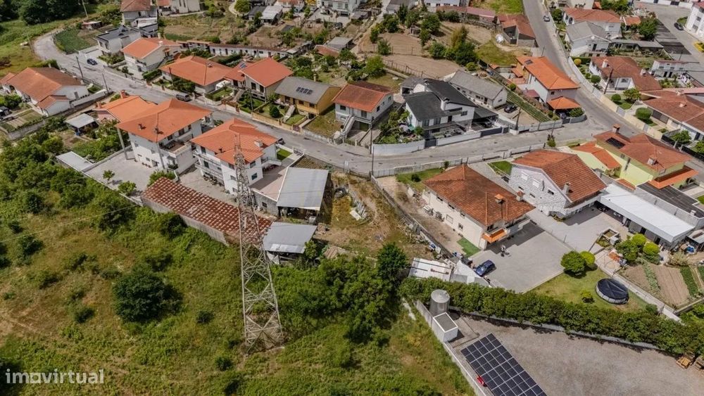 Terreno Premium em Ronfe - 860m2 para a casa dos seus Sonhos!