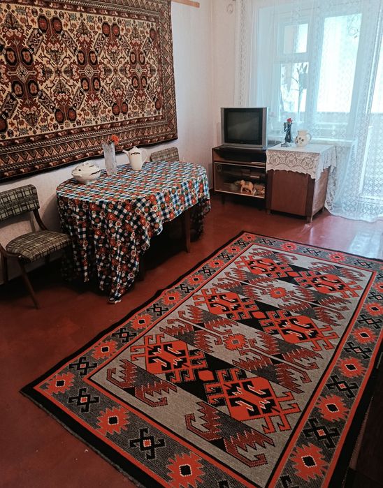 Сдается посуточно 2х комнатная квартира бюджетная