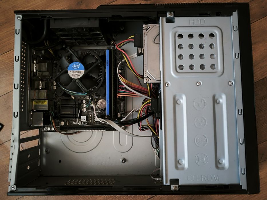 Компактний системний блок, ПК