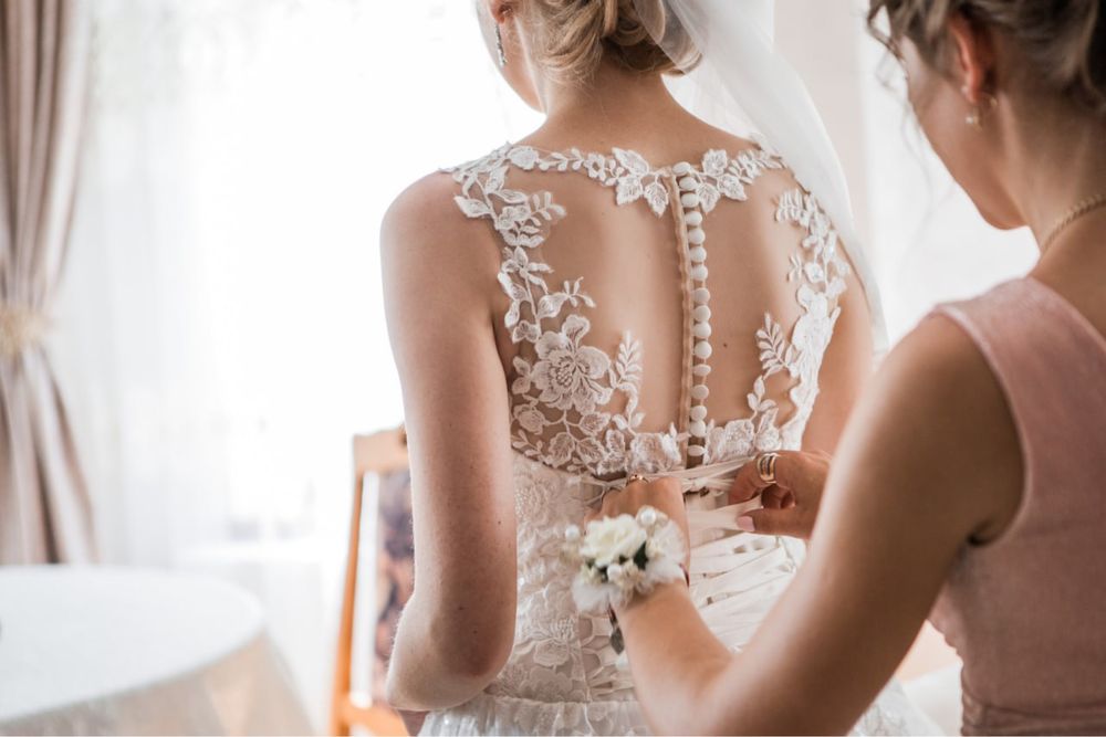 Весільне плаття колір айворі